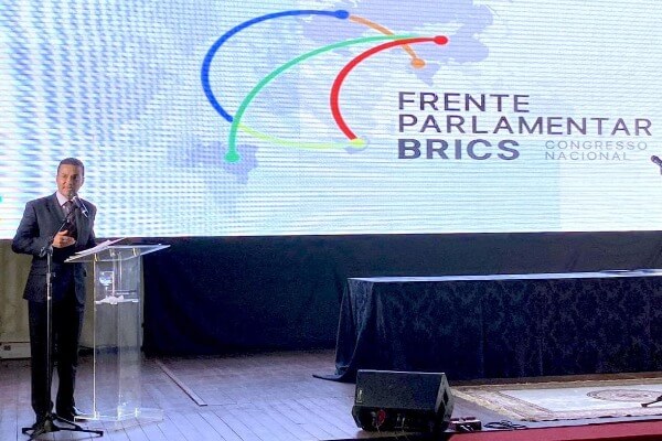 Em jantar dos Brics, Marcos Pereira defende reformas no Brasil