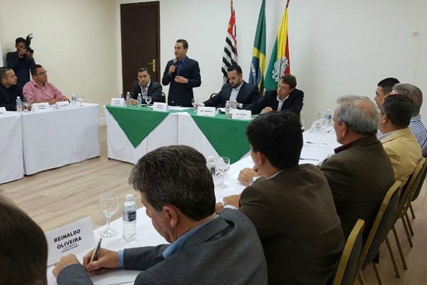 Marcos Pereira aconselha prefeitos eleitos a focar em desburocratização