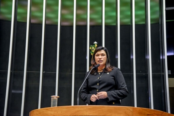 Voto feminino é tema de homenagem do Republicanos