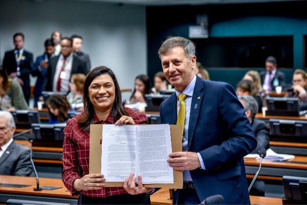 Proposta prioriza acesso de crianças com deficiência à educação infantil