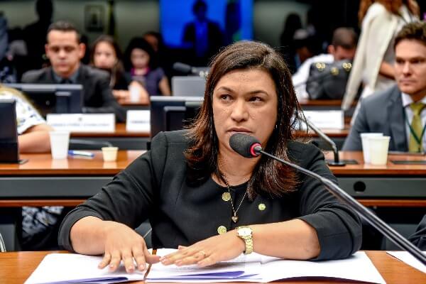 Desafio da rasteira: republicanos alertam sobre perigo do jogo entre jovens