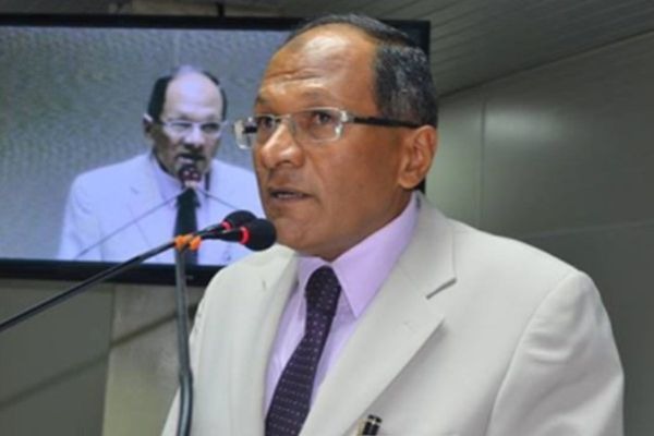 Marinaldo Cardoso é reconduzido à presidência da Comissão de Finanças