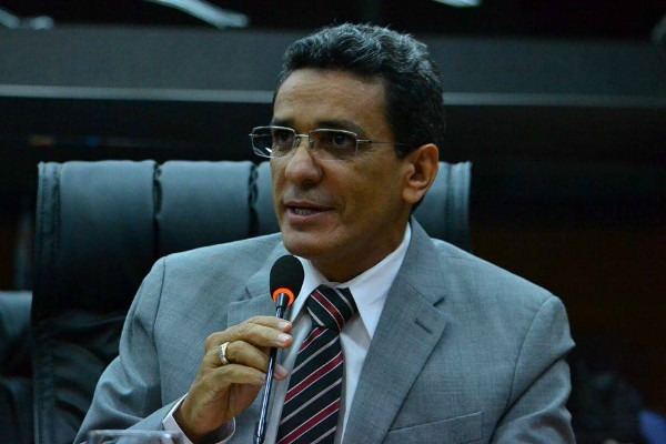 Mecias de Jesus propõe mudança em regras de indicação para a Previdência de Roraima