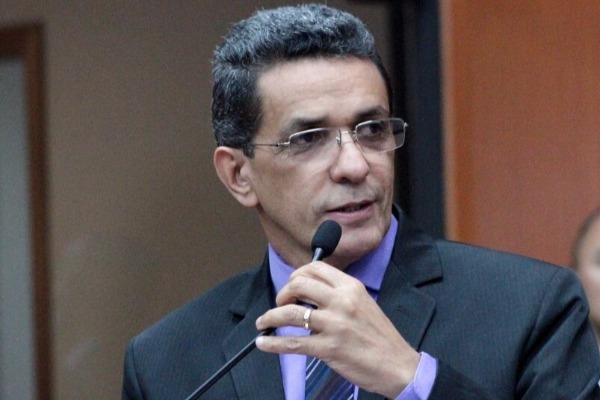 Projeto de Mecias de Jesus proíbe ideologia de gênero nas escolas de Roraima