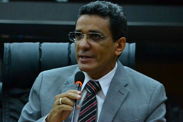 Mecias destaca sua atuação na aprovação do Orçamento 2017 para Roraima