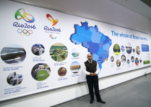 Na Alemanha, ministro George Hilton participa da maior feira de artigos esportivos do mundo