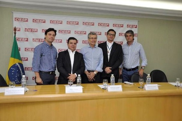 Nilton Santos participa do lançamento da I Semana do Jovem Empreendedor