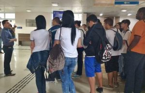 Nilton Santos recebe alunos do projeto "Parlamento Jovem - a Câmara vai à Escola"