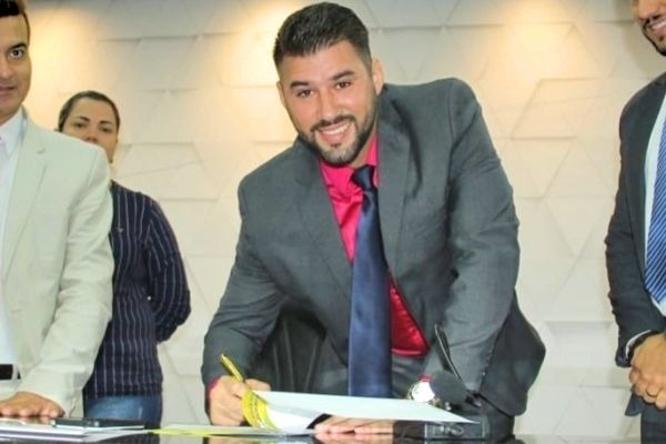 Republicano Nim Barroso toma posse como vereador em Ji-Paraná