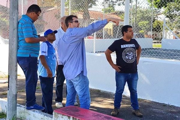 Nunes Coelho garante reforma de quadras esportivas em Taubaté