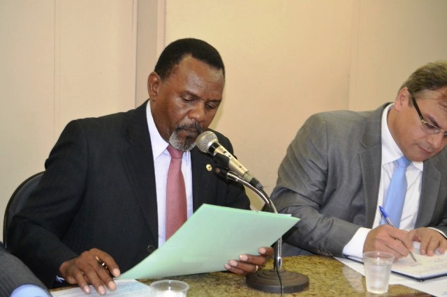 Ossésio defendeu na reunião a importância do projeto por permitir a participação de homens e mulheres nos conselhos tutelares.