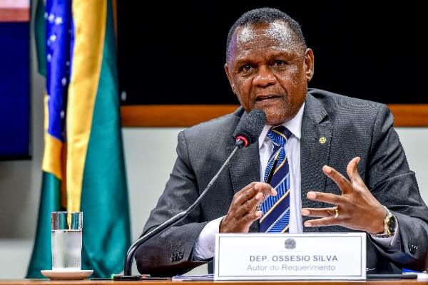 CPI do Óleo: Ossesio requer exames periciais detalhados em locais atingidos