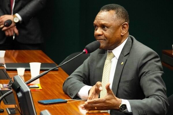 Ossesio quer incluir geriatria em programa do Ministério da Saúde