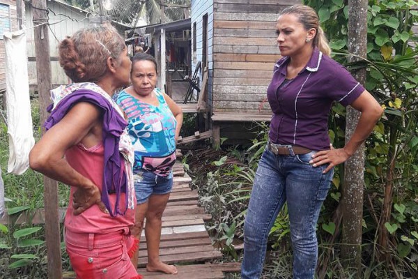 Patriciana Guimarães leva gabinete móvel até comunidades em Macapá (AP)