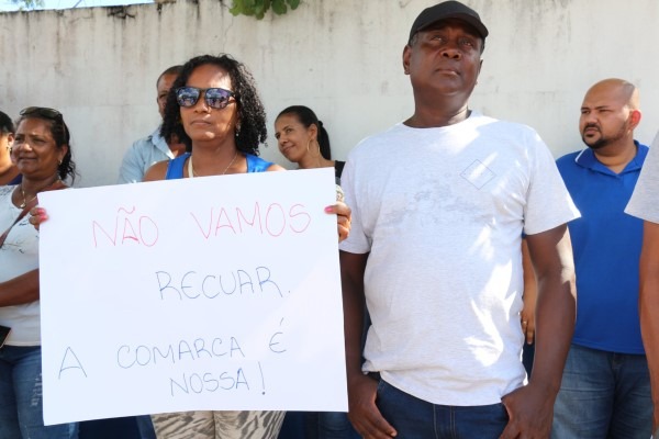 Prefeito Paulo Falcão mobiliza população contra fechamento de fórum em Amélia Rodrigues