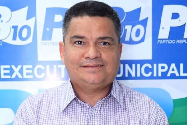 Projeto obriga moradores a recolher fezes dos animais nas ruas de Maracanaú (CE)