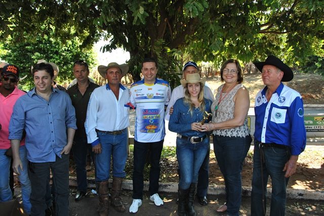 pinato-prb-sp-cavalgada-fernadopolis-foto3-ascom-25-05-2015