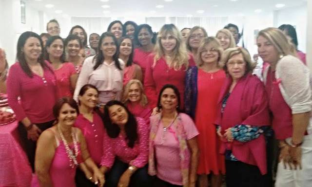prb-mulher-promove-acoes-de-conscientizacao-sobre-o-cancer-de-mama-no-rio-de-janeiro-foto-ascom-06-11-15-03