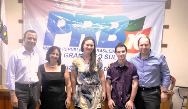 O presidente estadual do PRB, deputado federal Carlos Gomes, cobrou empenho para fortalecer o partido para as eleições deste ano.