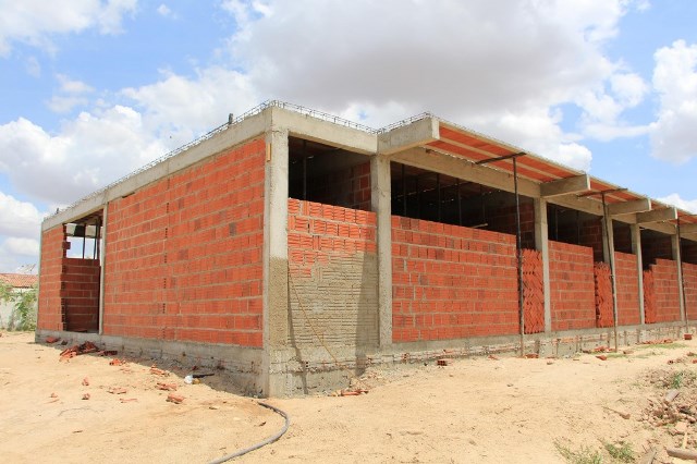 Prefeito Aderilo Alcântara garante que Hospital Regional de Iguatu terá Centro de Parto Normal