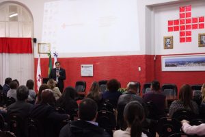 "A Cruz Vermelha escolhe Crivella", diz presidente da Instituição