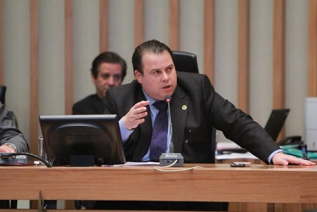 Projeto de Julio Cesar que cria o Programa de Incentivo ao Futebol Amador no DF é aprovado