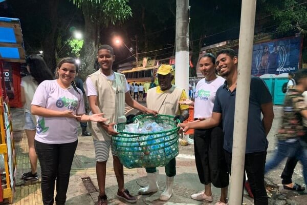 Quem Ama Cuida realiza ação de conscientização ambiental em Belém