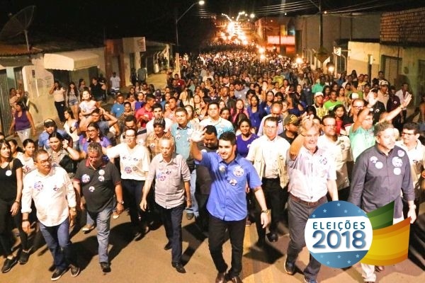 Em Alagoas, Randerson Pessoa arrasta multidão durante caminhada em Lagoa da Canoa