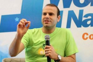 Campanha incentiva a participação dos jovens na política