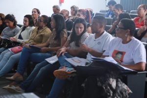 Agentes de leitura recebem Curso de Auxiliar de Biblioteca da FRB