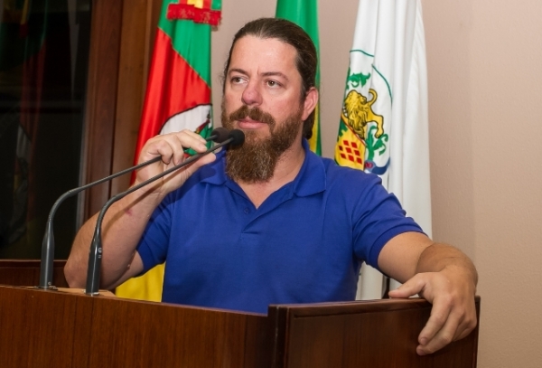 Renato Nunes critica atos recentes do presidente da Câmara de Vereadores de Caxias do Sul