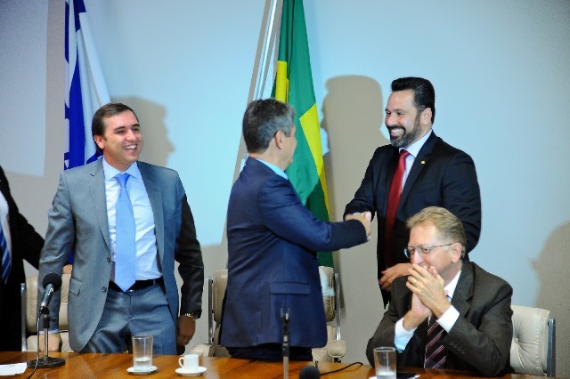 Republicanos recebem comitiva do governo de Israel na Câmara dos Deputados