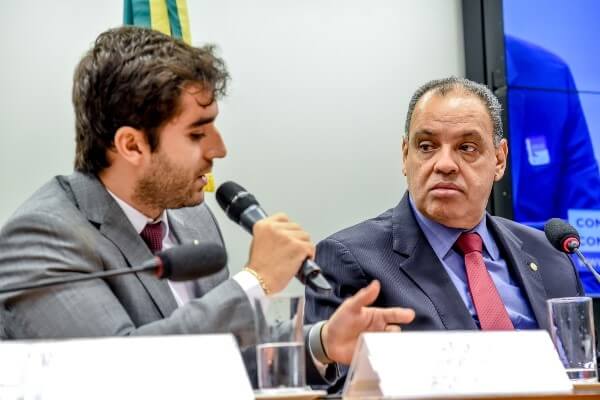 Acesso a dados virtuais de suspeitos por abuso sexual infantil é debate na Câmara