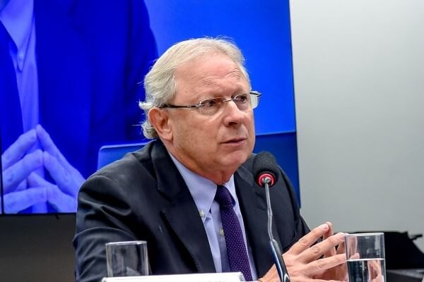 Acesso a dados virtuais de suspeitos por abuso sexual infantil é debate na Câmara