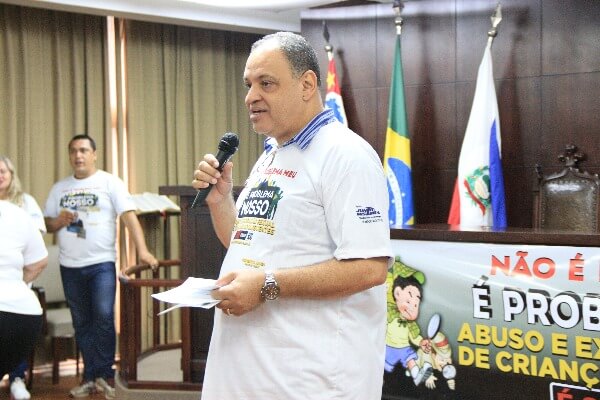 Frente presidia por Roberto Alves se mobiliza em defesa dos atletas mirins