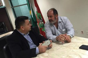 roberto-salum-posse-deputado-estadual-sc-foto3-ascom-27-07-2016