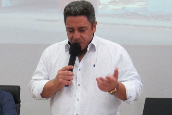 Imóveis desapropriados para construção de viaduto causam problemas em Araxá