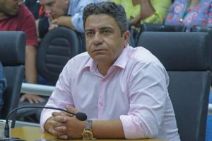 Robson Magela questiona Prefeitura de Araxá sobre a redução no desconto do IPTU