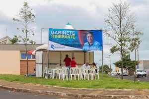 robson-vereador-prb-araxa-mg-realiza-segundo-gabinete-itinerante-foto-ascom-02-05-2017-02