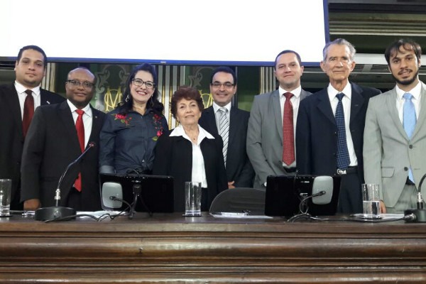 rogeria-santos-discute-direitos-do-consumidor-salvador-foto-ascom-31-03-2017-02