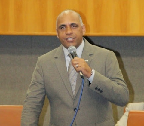 Rogério Cruz quer estimular a prática da reciclagem na capital goiana