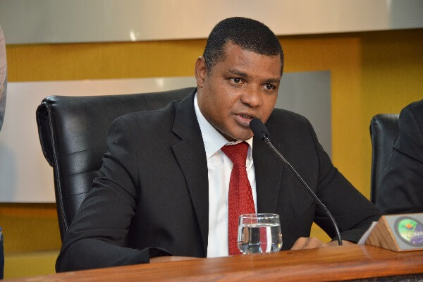 Combate ao abuso sexual infantil poderá ser incluído em livros escolares