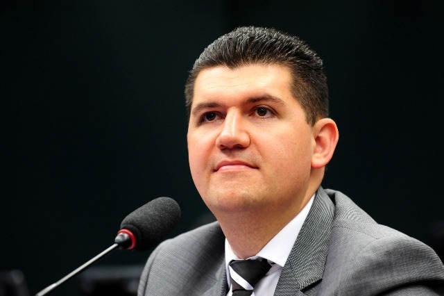 Ronaldo Martins quer prioridade em todos os assentos dos ônibus para idosos