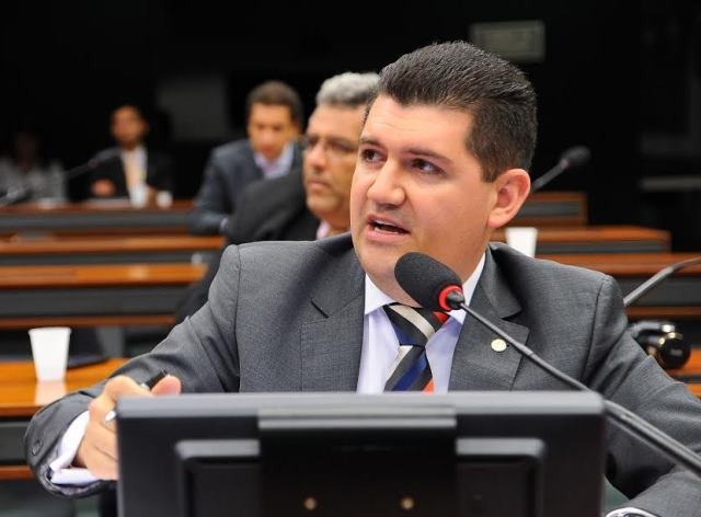 Projeto de Ronaldo Martins determina desconto aos clientes que devolverem produtos eletrônicos usados