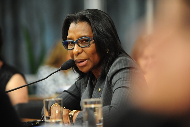 Projeto de Rosangela Gomes garante equilíbrio entre candidatos e candidatas nos debates eleitorais