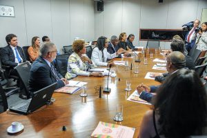 rosangela-gomes-prb-rede-de-mulheres-da-ap-cplp-ratifica-capacitacoes-em-lingua-portuguesa-e-saude-da-mulher-foto-douglas-gomes-03-05-17-02