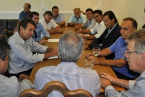 sarita-vereadora-prb-paranaiba-ms-solicita-prioridade-saúde-foto-cedida-13-02-2017-02