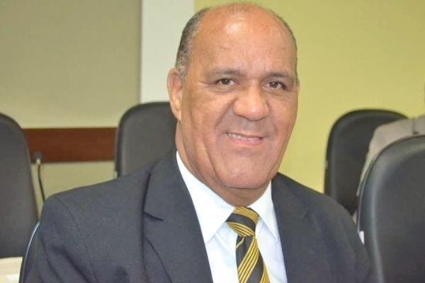 Sidney Oliveira garante emenda de R$150 mil para zoonoses de Vitória da Conquista