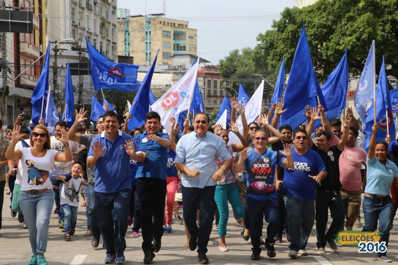 Pesquisa aponta Silas Câmara em empate técnico com segundo colocado