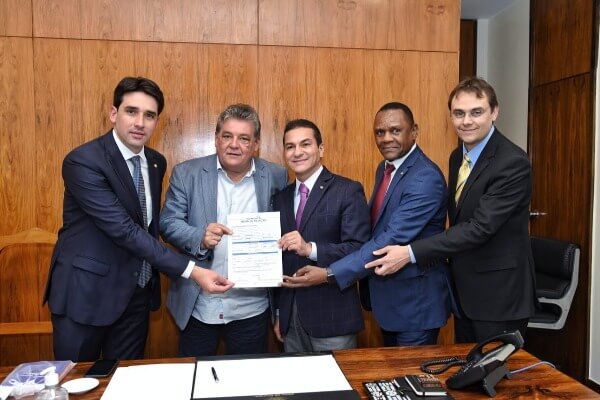 Republicanos recebe filiação do ex-deputado Silvio Costa